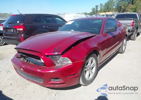 2014 Ford Mustang V6 из США, поврежденный, VIN 1ZVBP8AMXE5295829